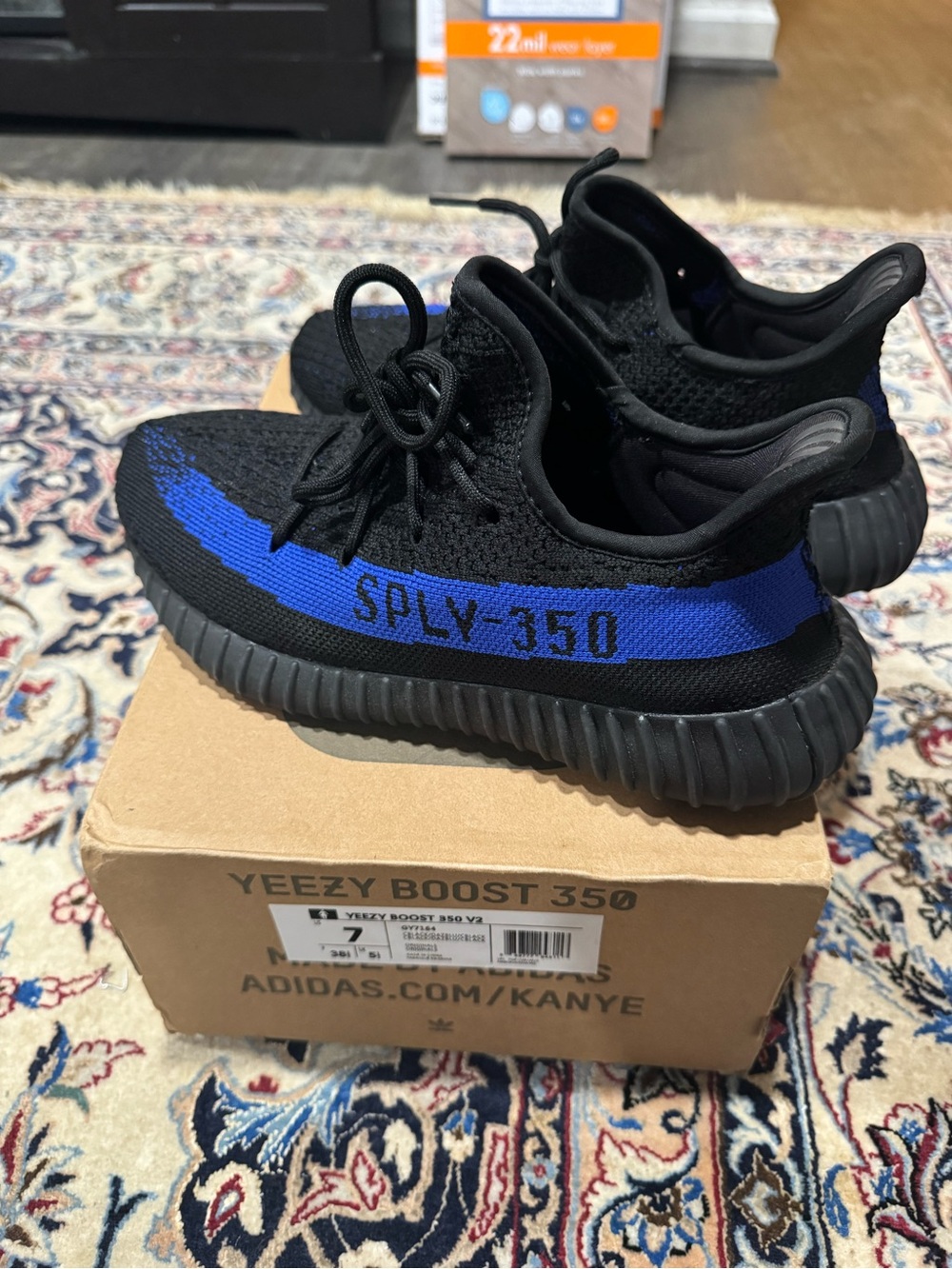 Yeezy 350 V2 Dazzling Blue